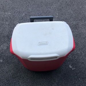 Coleman Small Rolling Hard Cooler